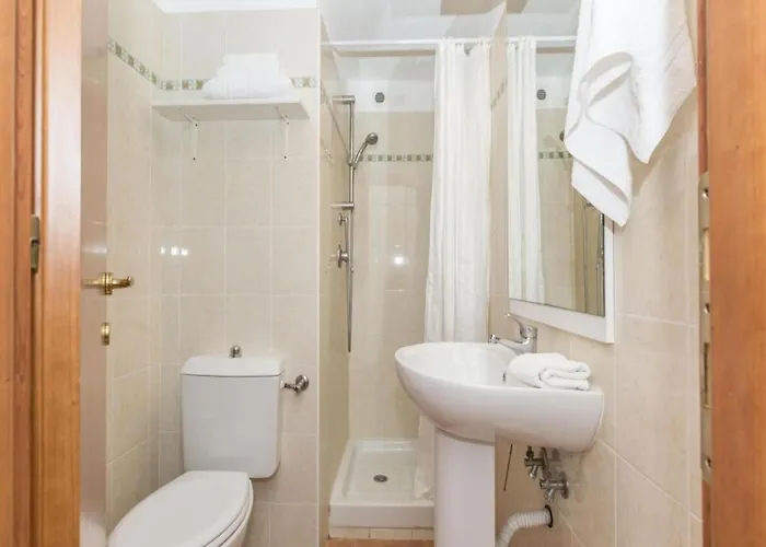 Gorgeous For 4 People With Balcony